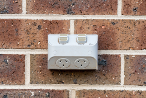 WHAT TO LOOOK FOR WHEN EXAMINING THE ELECTRICAL SYSTEM OF AN OLD HOME